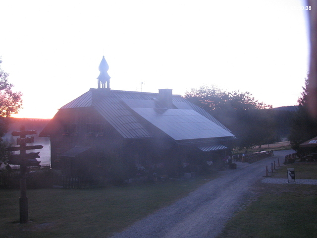 f202508260330.jpg