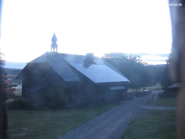 f202609040345.jpg